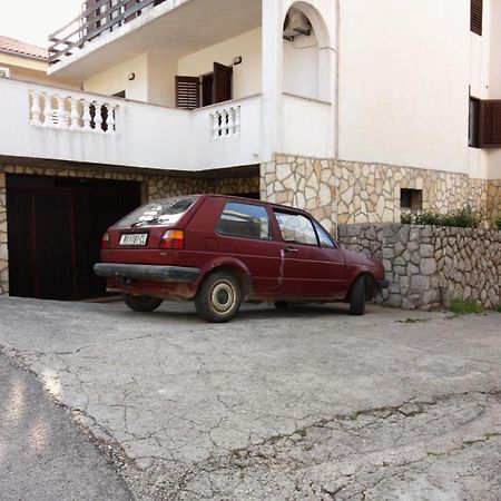 Apartments And Rooms With Parking Space Vrbnik, Krk - 5301 Екстериор снимка